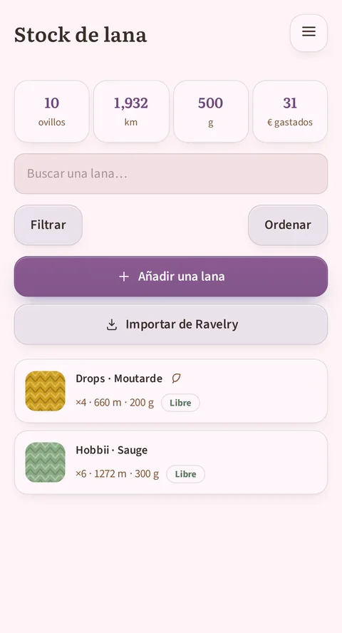 El stock de lanas de Rowtine: los totales en ovillos, longitud, peso y valor, y después una tarjeta por lana con su estado, libre o reservada.